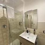 Couette-café Domus Cinecittà 4*