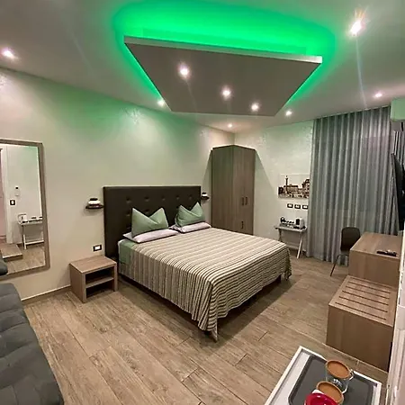 Domus Cinecitta 4* רומא