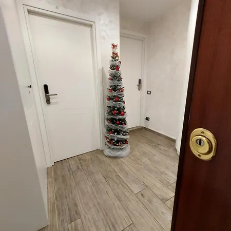 Domus Cinecitta روما