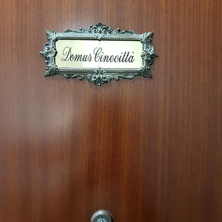 Domus Cinecitta 4*